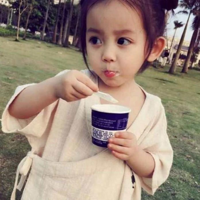 含笑半步癫～