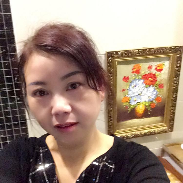 居家百货老板娘