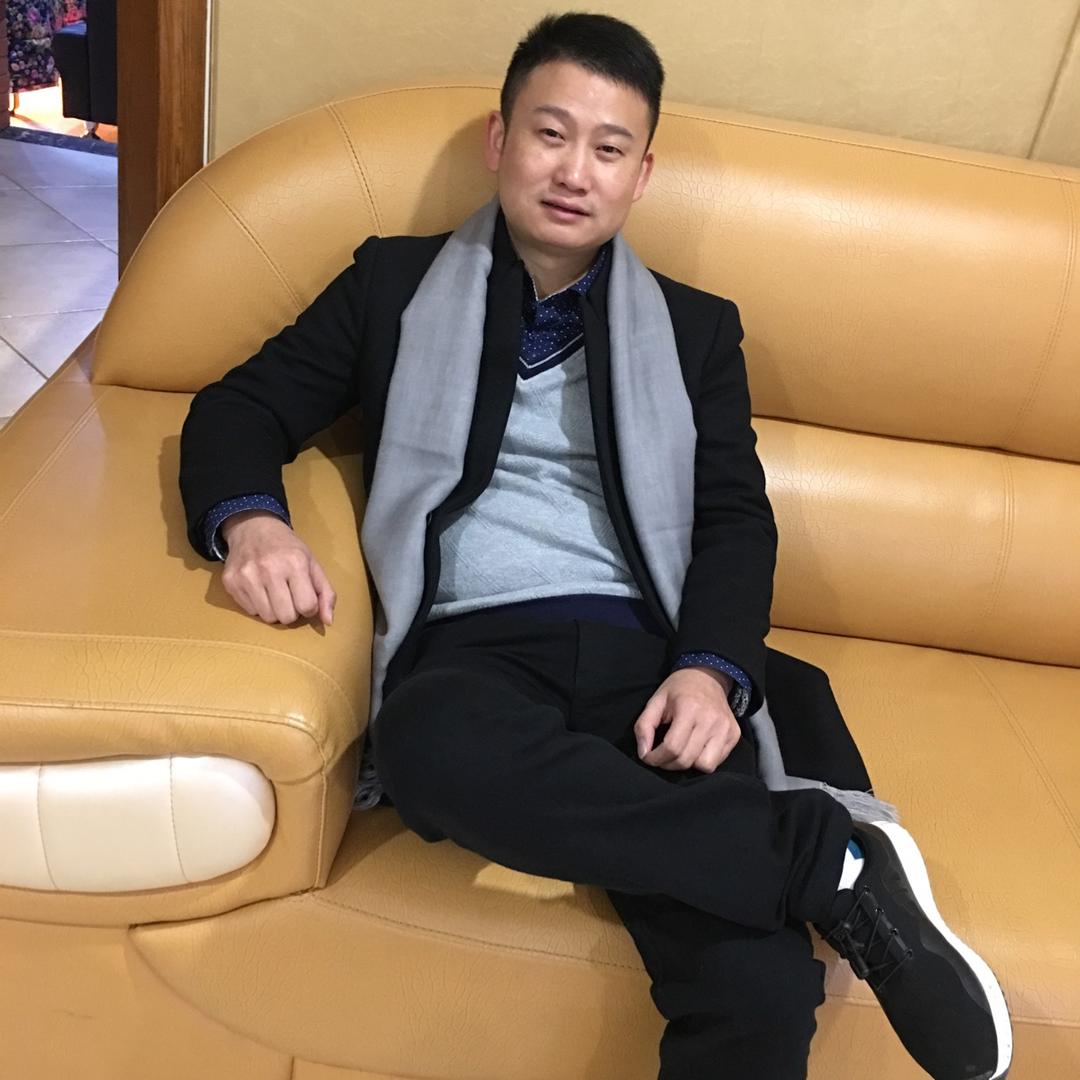 在张家界卖了②0年全屋定制的老杜
