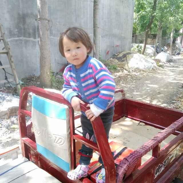 李宏伟服装下脚料回收