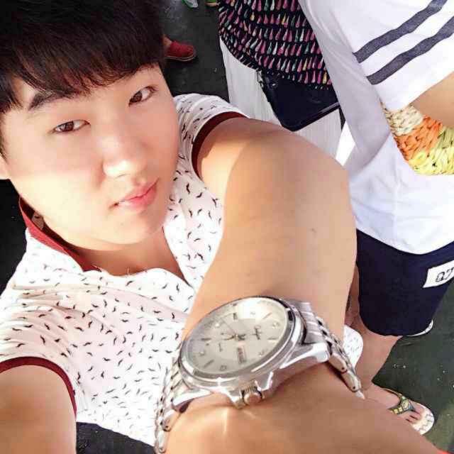 商业大楼箱包批发