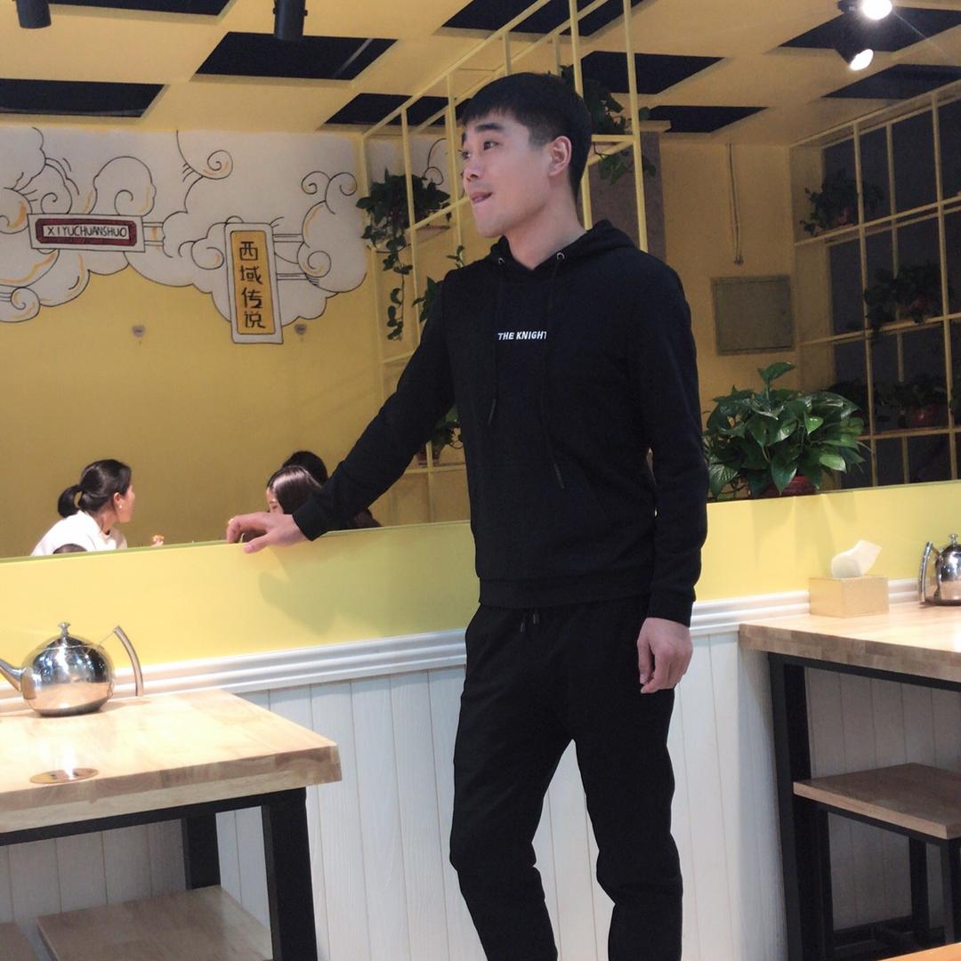 多么哇噻的小伙🌟