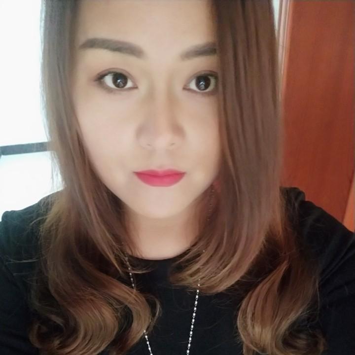 莉莉