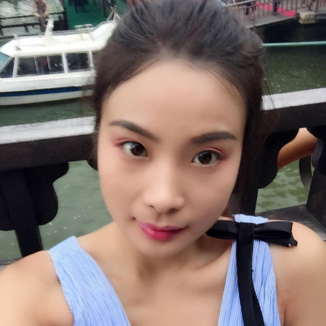 川蜀部落老板娘慧慧