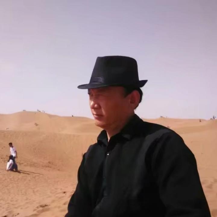 🐲黄河曳舞团🐲帽哥