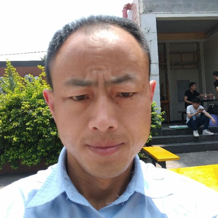 王新华
