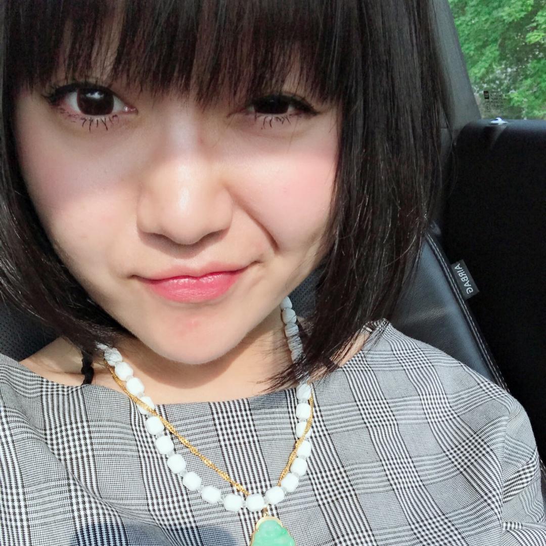 北京三三臻选商贸中心