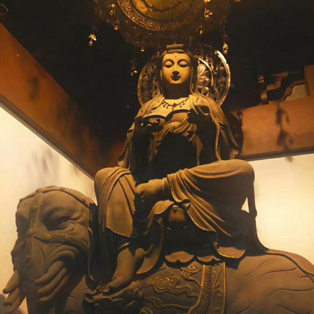 水清月现