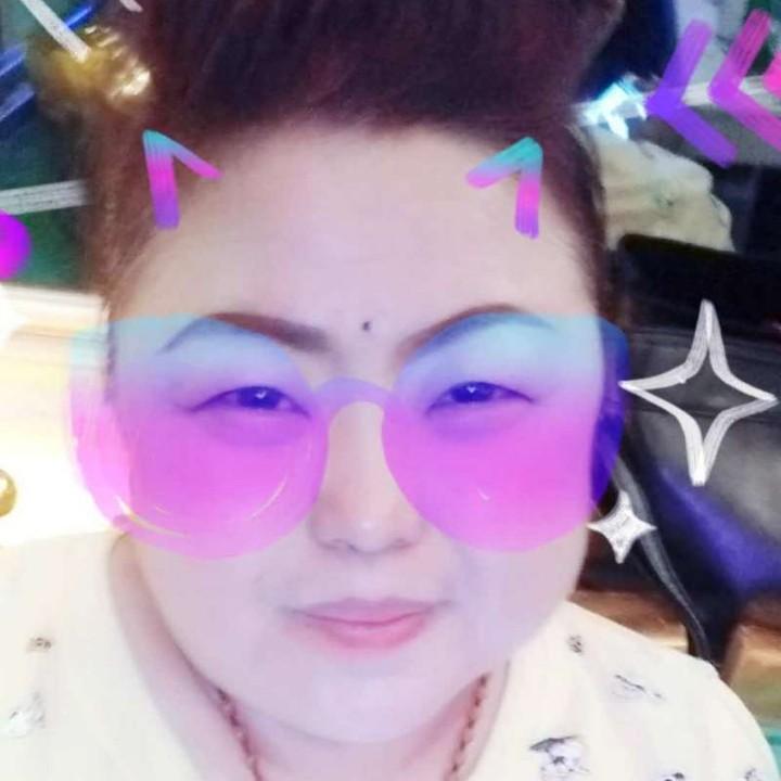 魔酷时尚衣馆大码女装