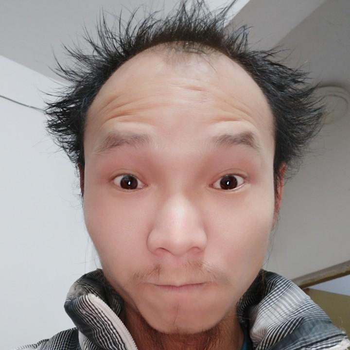 阿泰家具美容师