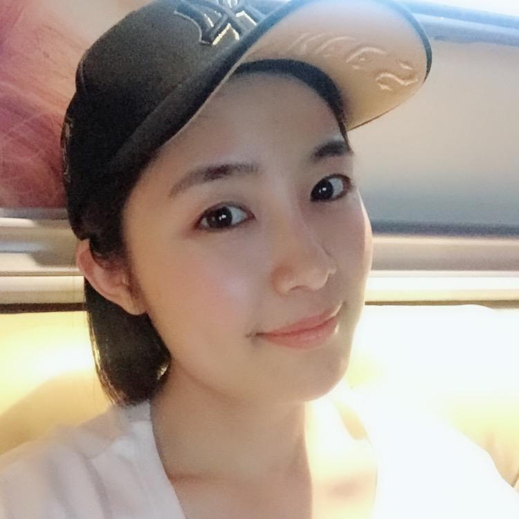 爱吃苹果的桃子