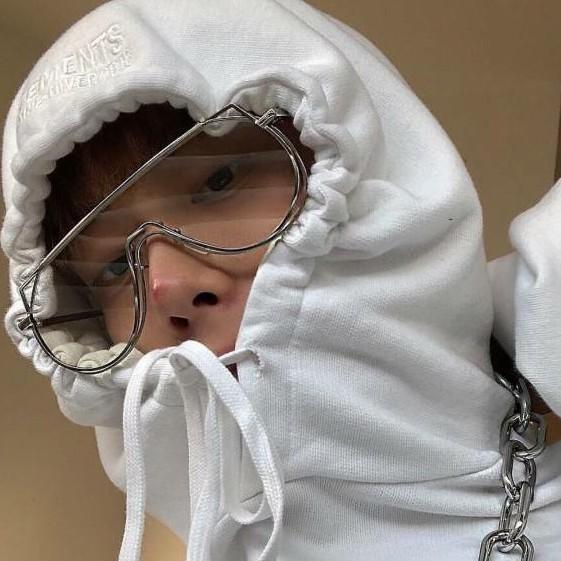 一一