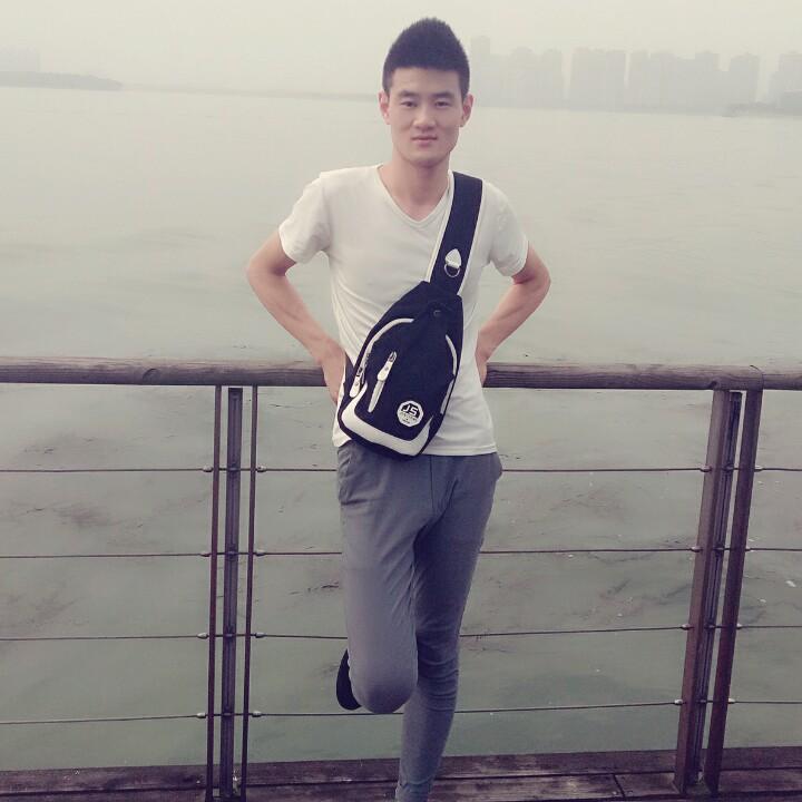 小爷，超