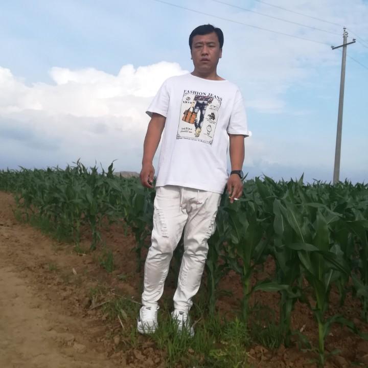 提笔丶抒阑珊_387
