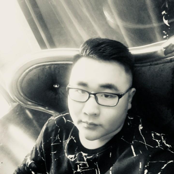 低调🦦