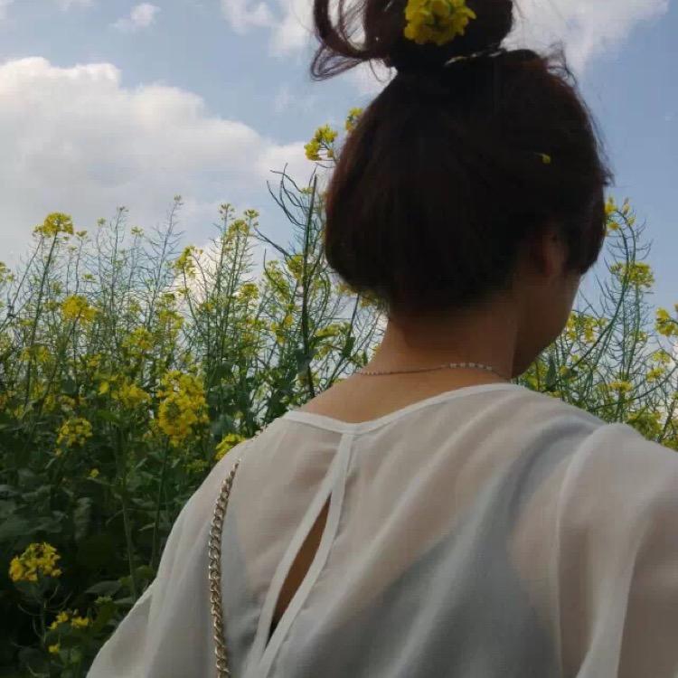 😘可盐可甜的小姐姐