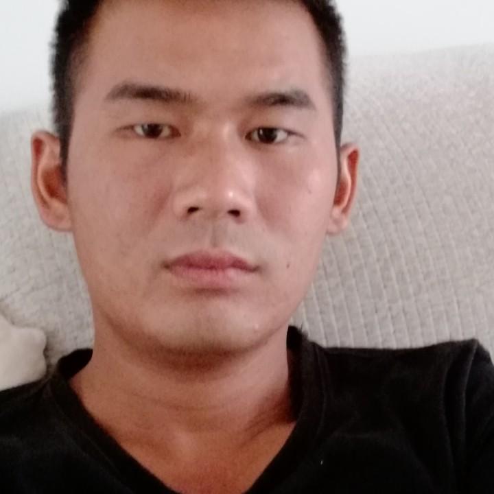 詹升旭    达升二手平板拖车背车爬梯车