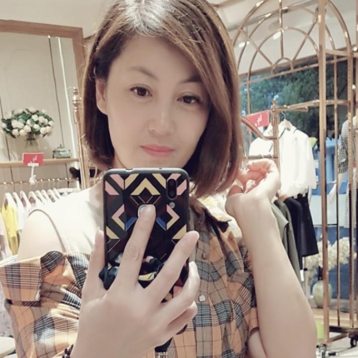 小梅（拒绝私聊）