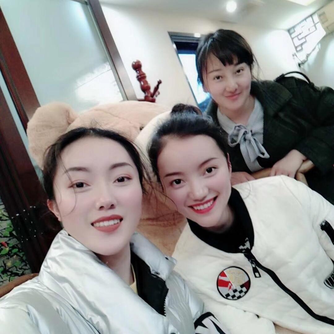 三姐妹