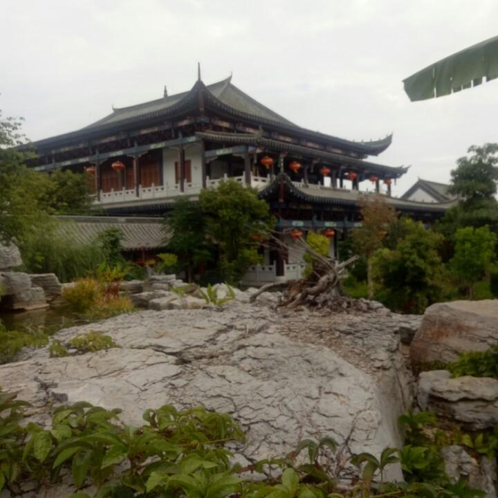 褪变无路