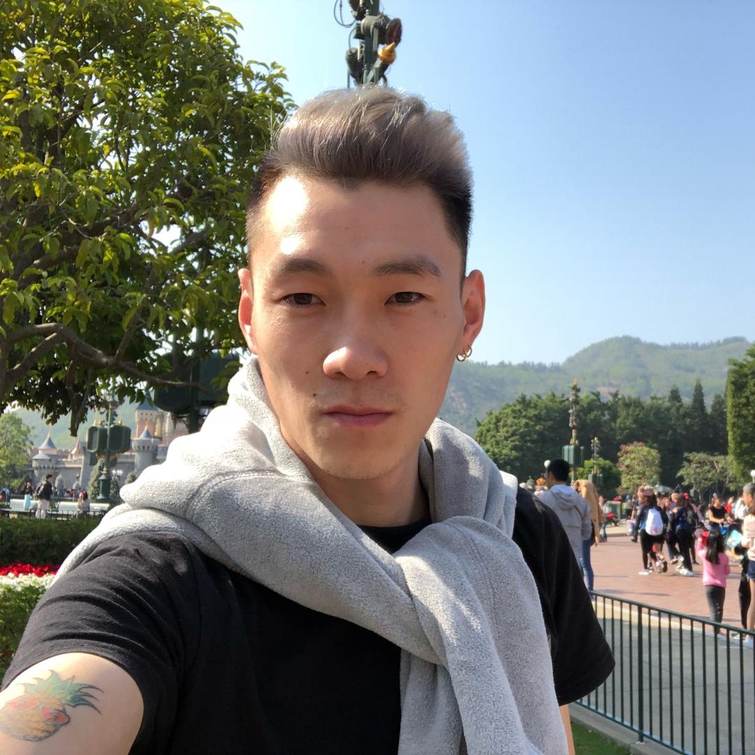 菠萝哥哥🍍