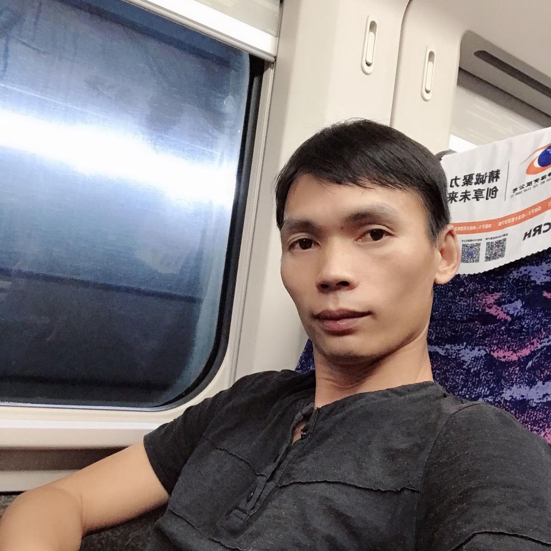 酒吧娱乐设计师（韦小宝）