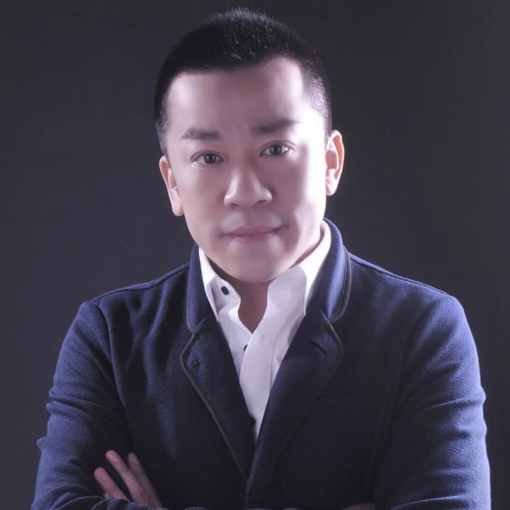 主持人 韩学斌