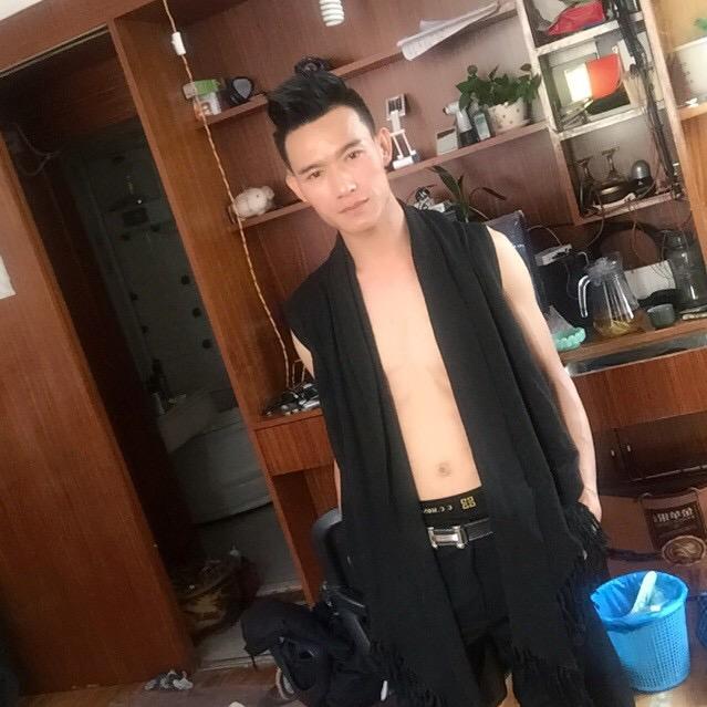 佳尚男