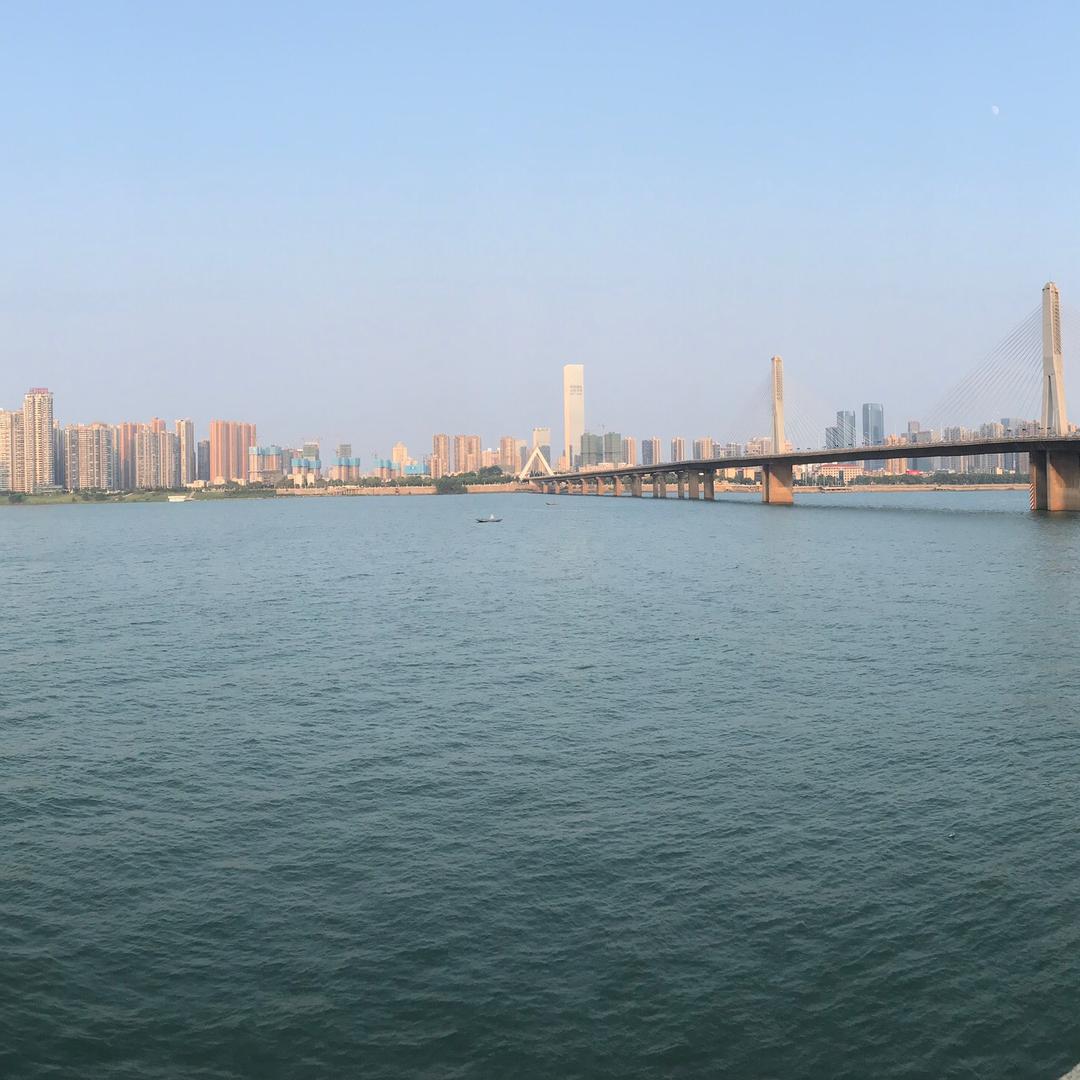 是谁
