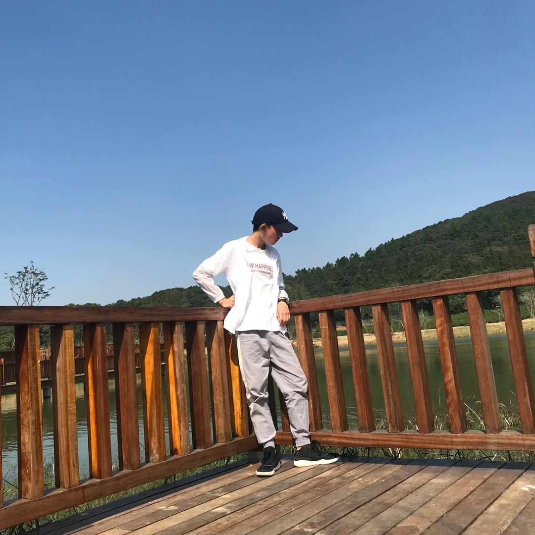 黄同学😇