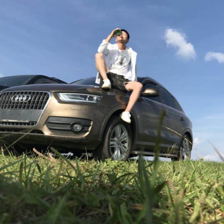 伏先生与汽车日常