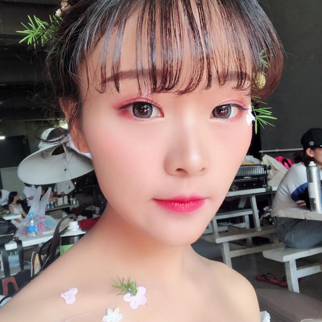 婷