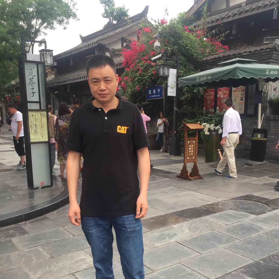 黄明华
