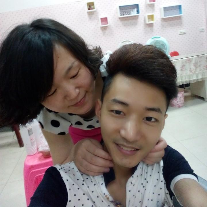 焦点美发店（洪湖阿华减龄烫发）