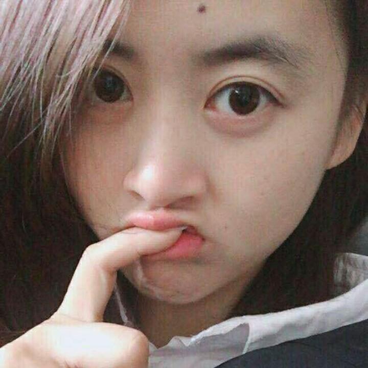 喝露水的小仙女