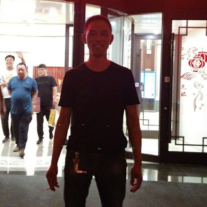 心若向阳，无谓悲伤