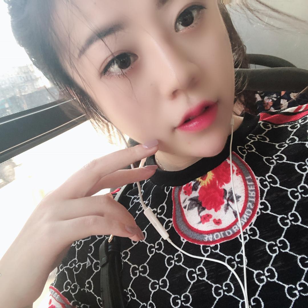 莹莹丫吖