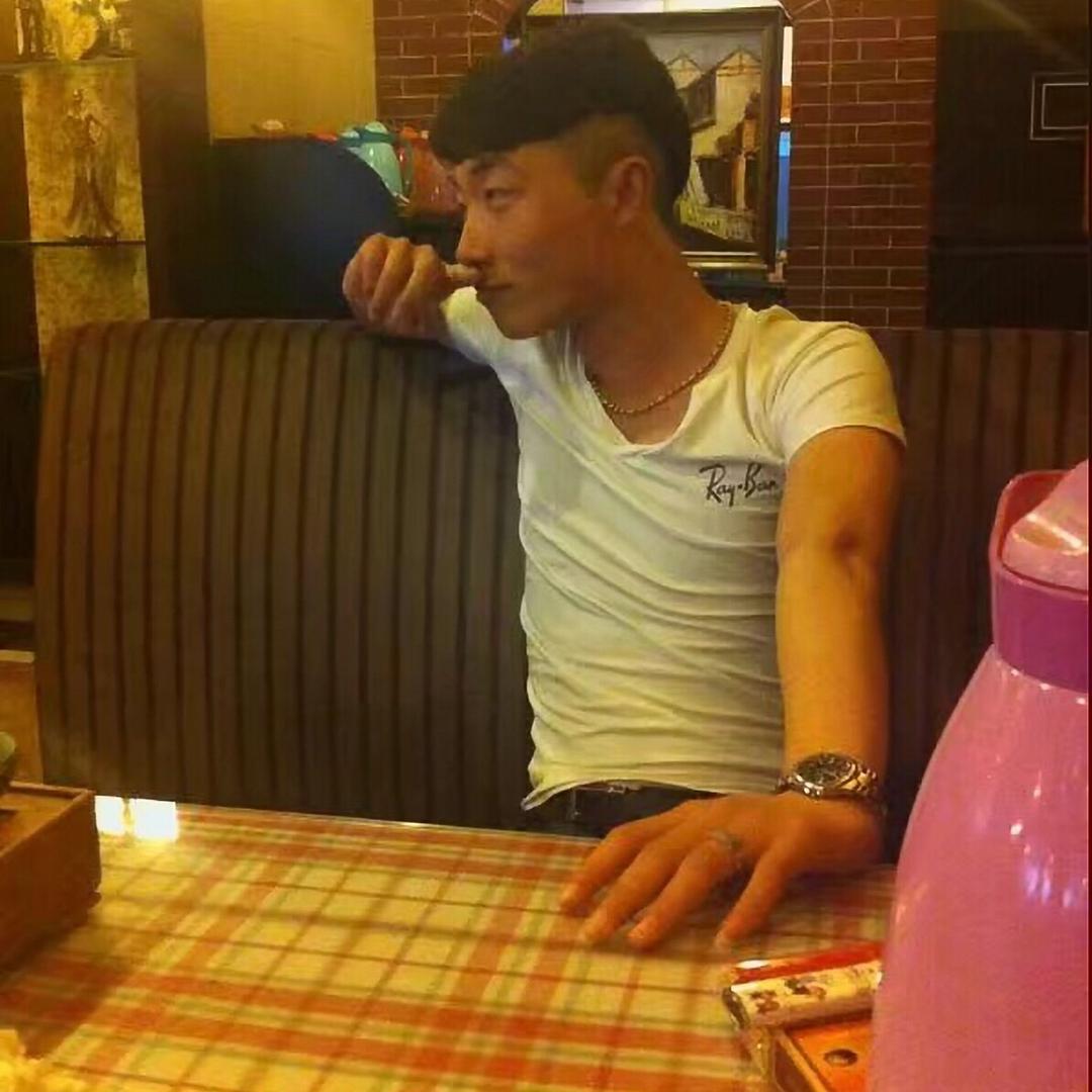 请叫我小宝哥.🌹