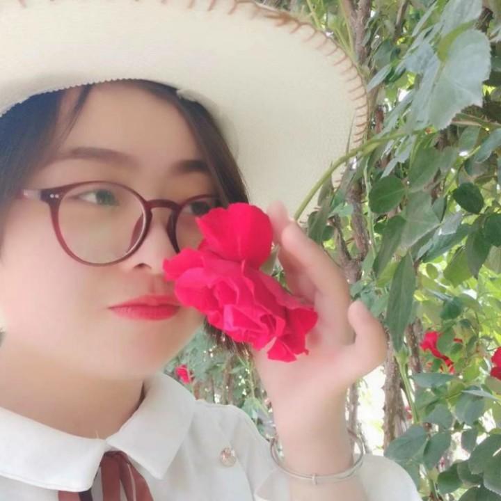 薇薇新娘小妮儿