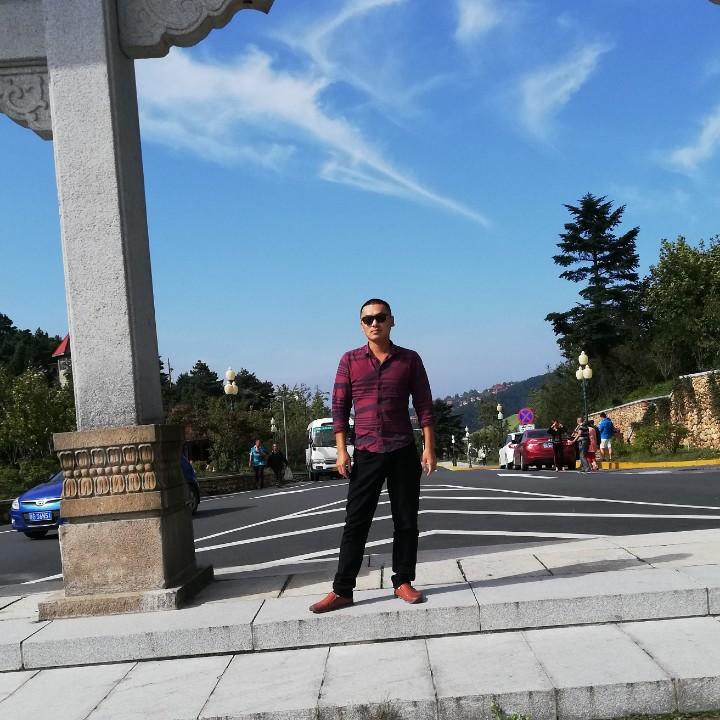 亮仔(●—●)哥哥