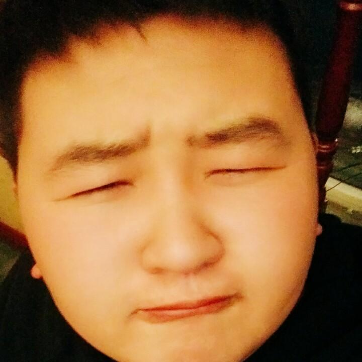 哈哈大笑