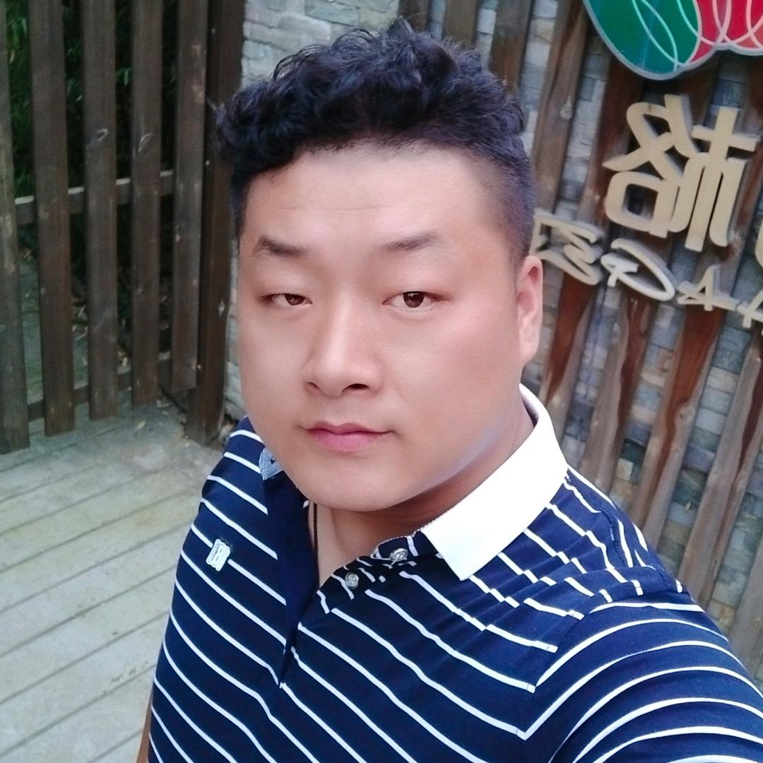 多莫哇塞的小伙