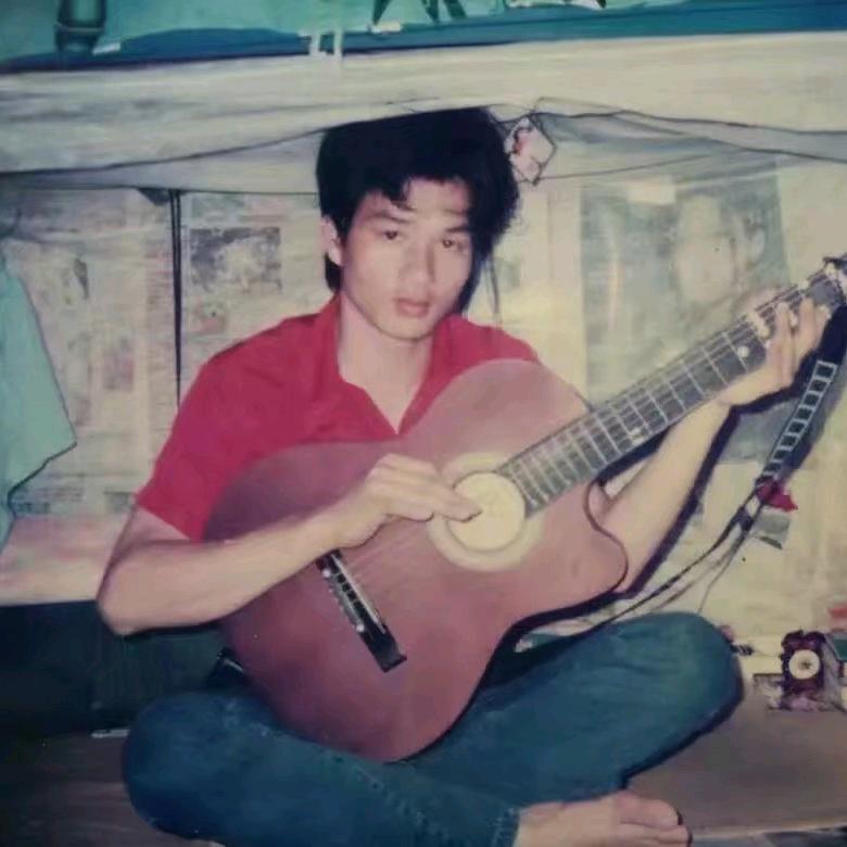 🌹老罗在努力🌹