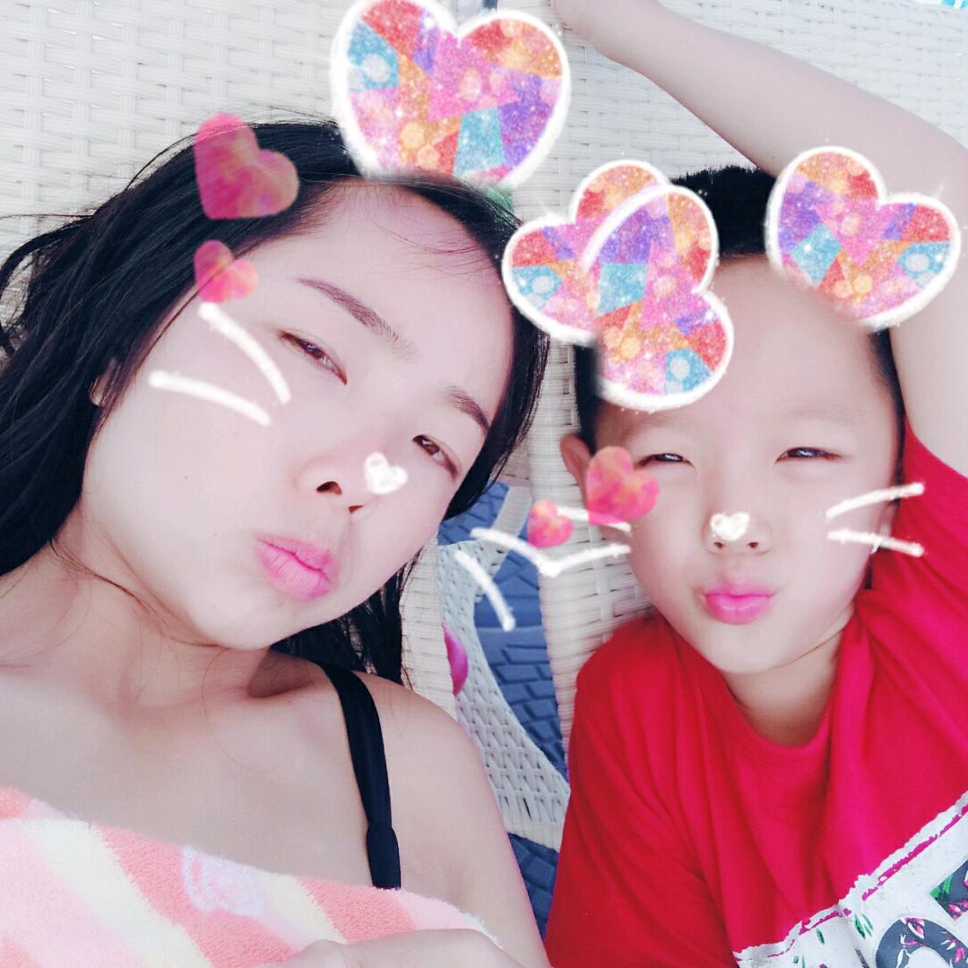 余 多余