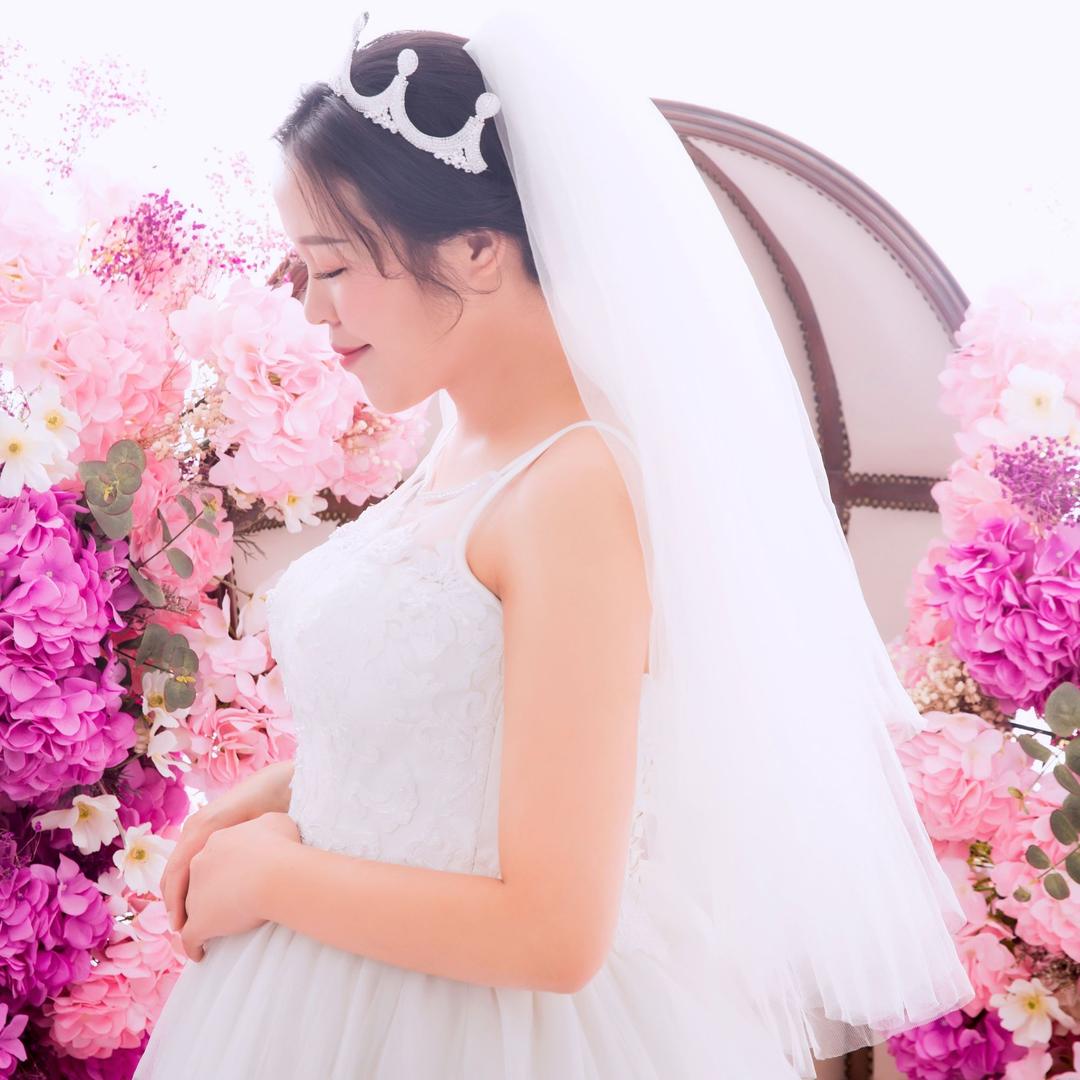婷