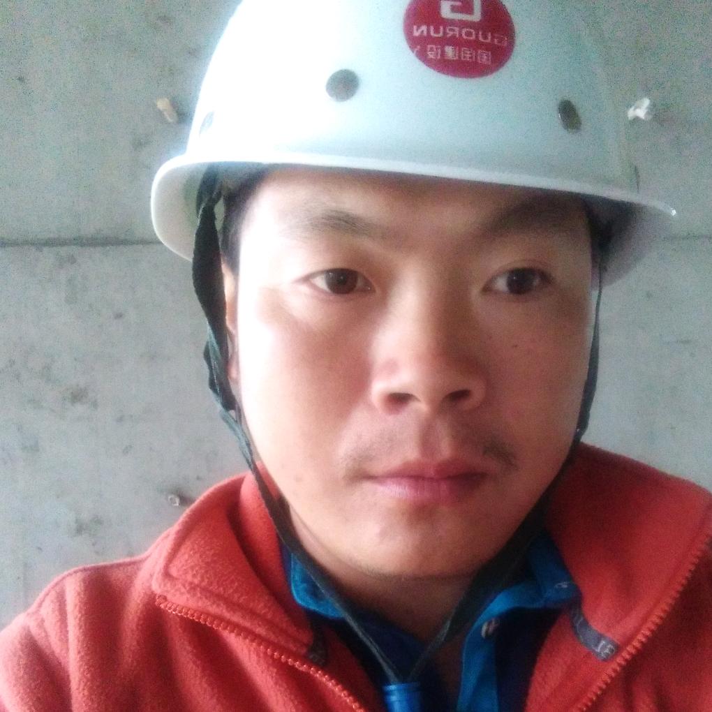 建筑小哥爱唱歌