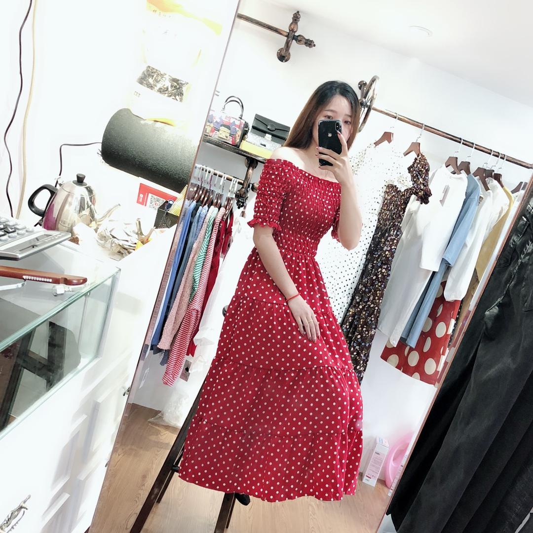 棉湖《女主角》服装店搬至旭日商场大门右边