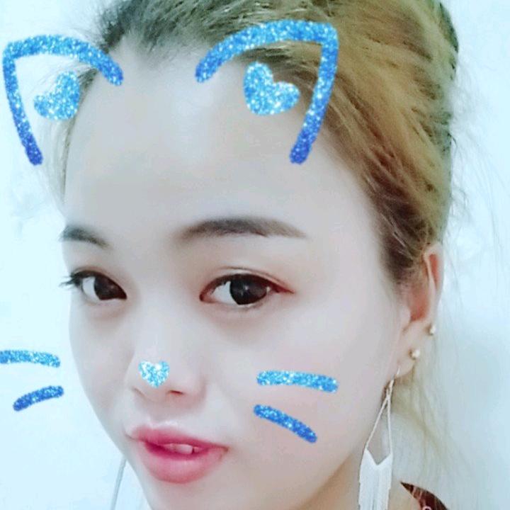阳光刺痛眼矇( ͡° ͜ʖ ͡°)大莉莉