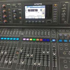 上海皓辉文化传播董燕召