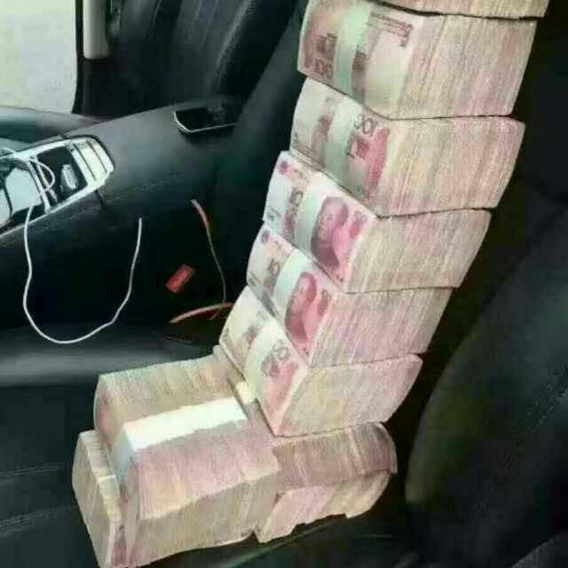 1478674040